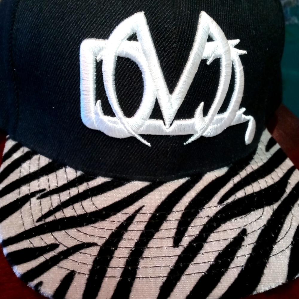 Black Zebra Print Snapback Como Hat